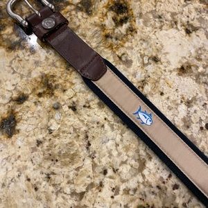 Southern Tide belt size 36
